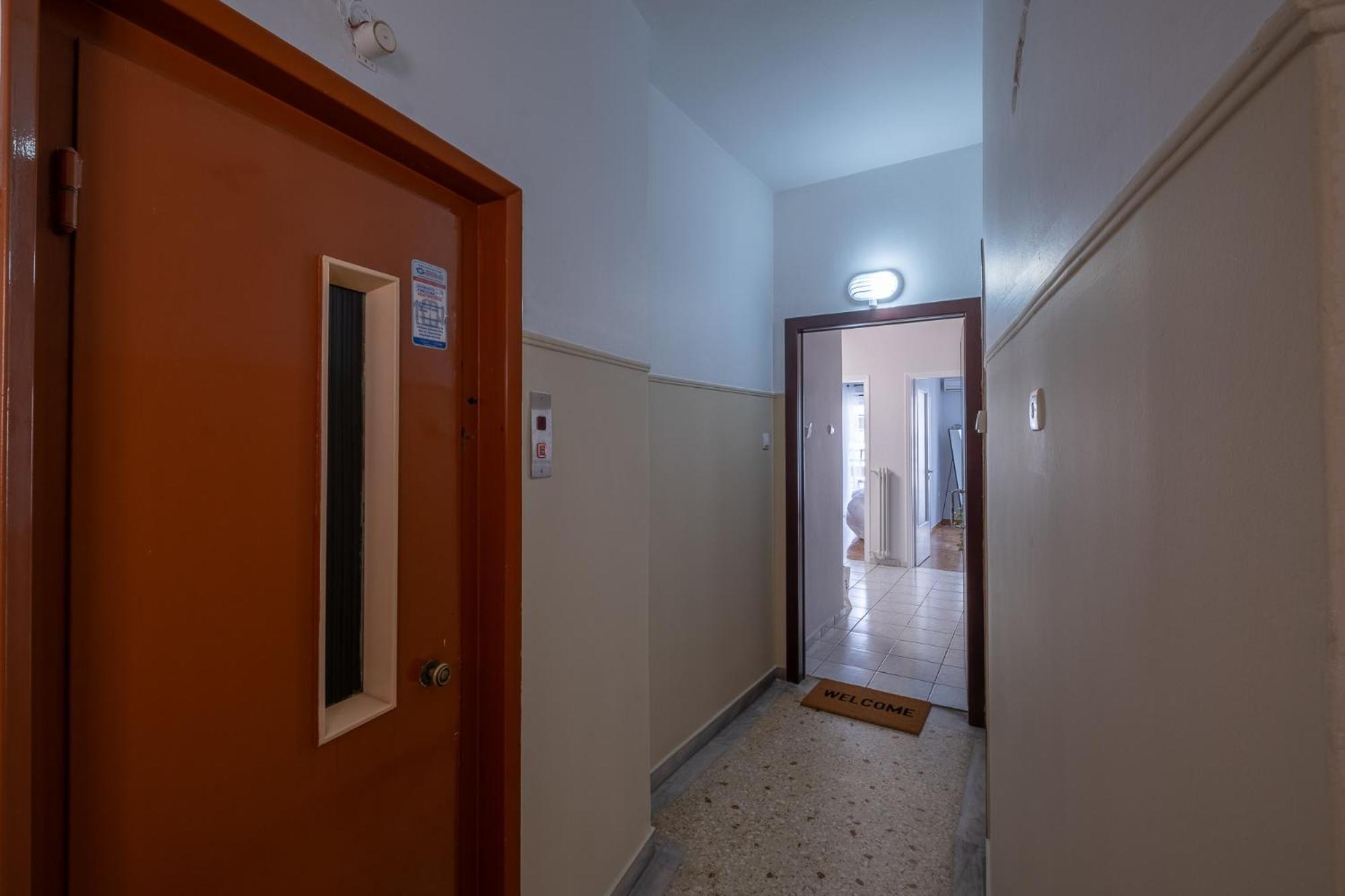 Lovely And Modern 3Bd Apartment Close To Ampelokipoi Metro Athens Luaran gambar