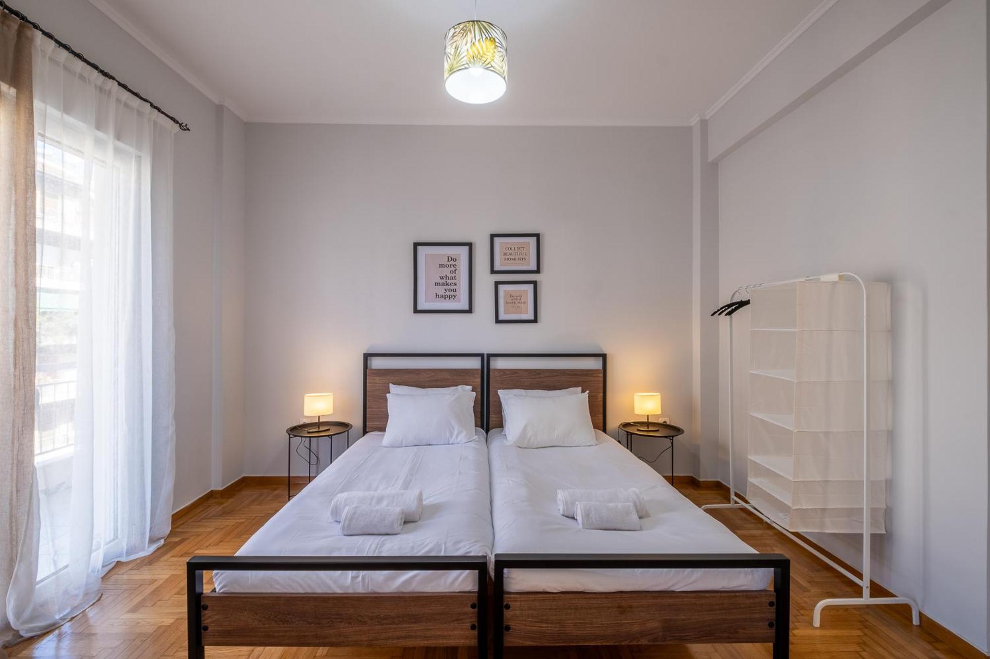 Lovely And Modern 3Bd Apartment Close To Ampelokipoi Metro Athens Luaran gambar