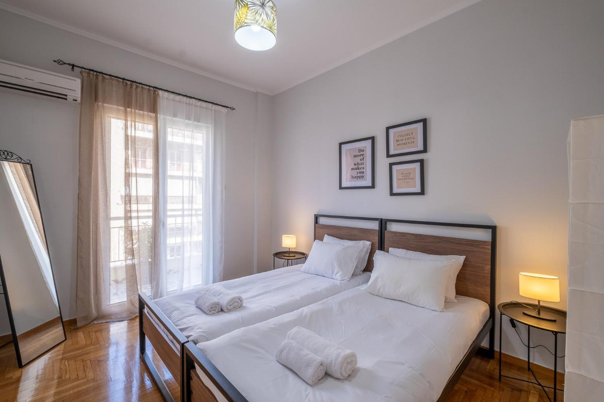 Lovely And Modern 3Bd Apartment Close To Ampelokipoi Metro Athens Luaran gambar